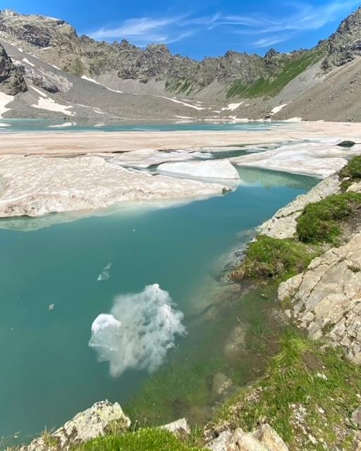 Le lac de l'Eychauda © Marie-Edith Rossignol